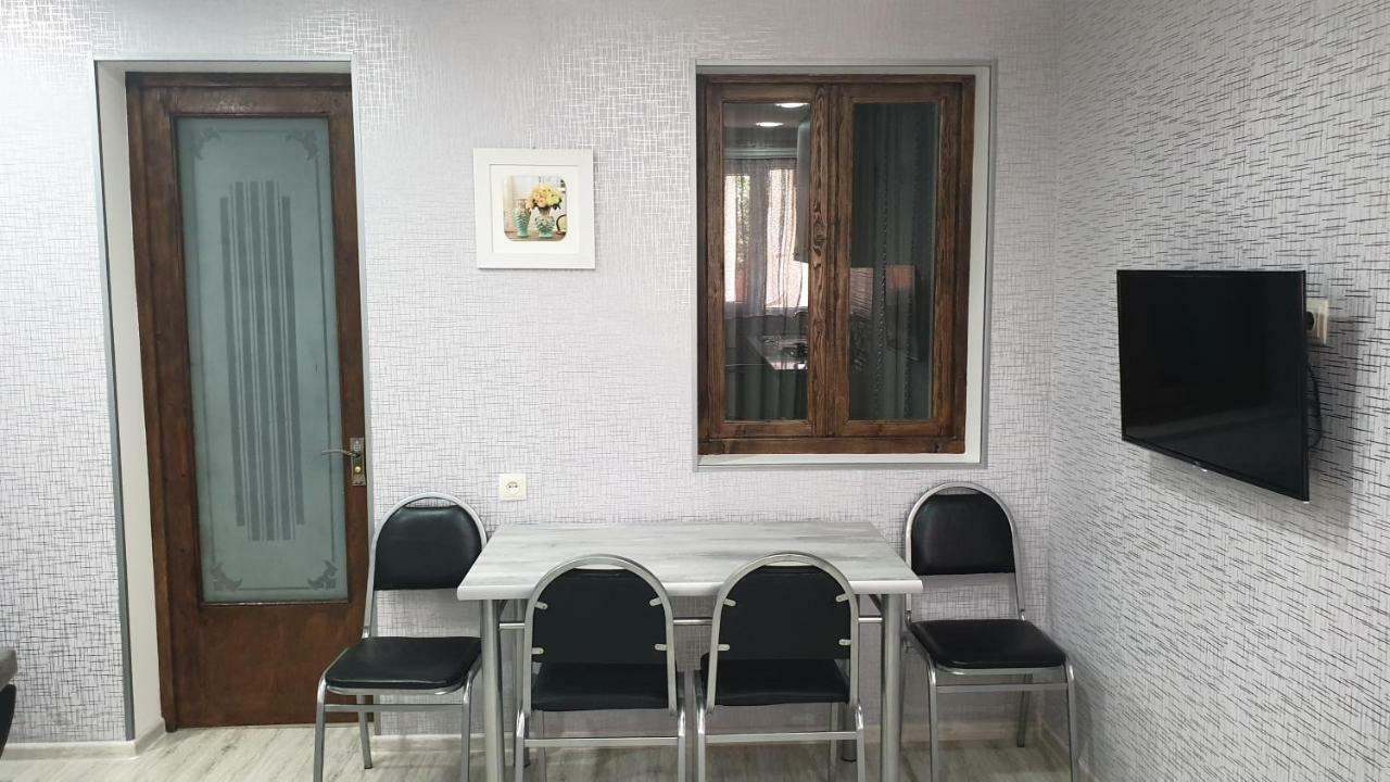 Comfort Tbilisi Bagian luar foto